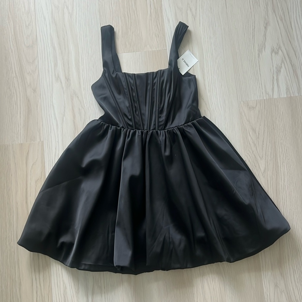 Forever 21 Bubble Dress size medium NWT